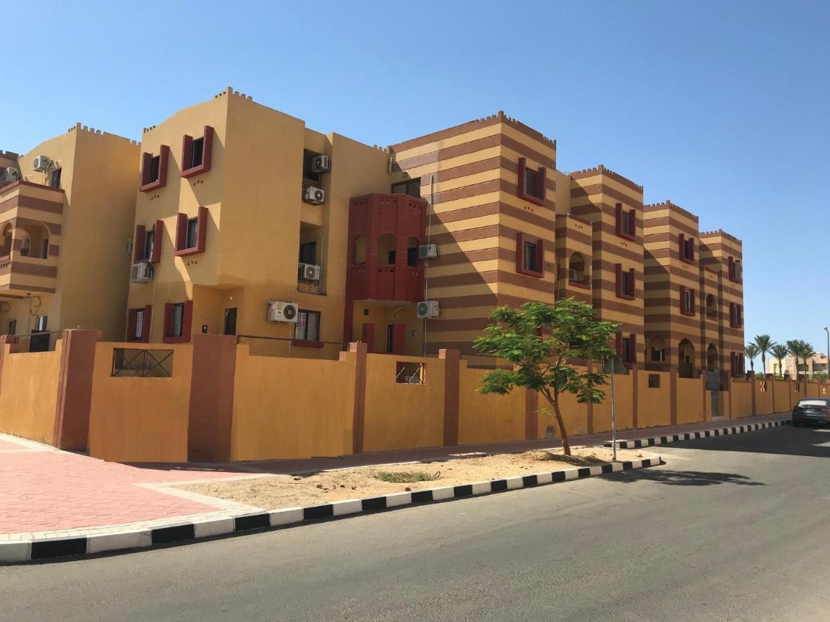 Porto Port Ghalib Apartment Luaran gambar